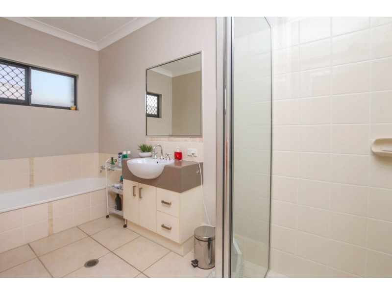 107 McFarlane Drive, Kanimbla QLD 4870