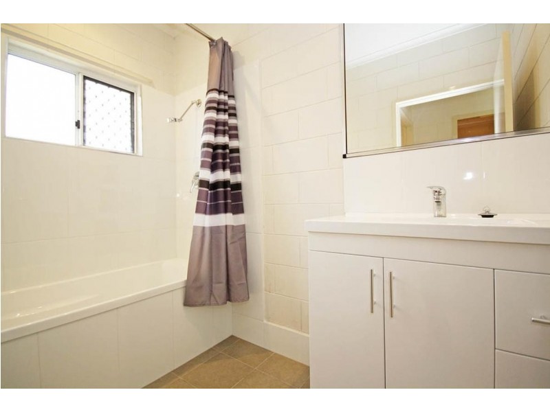 34 Frangipanni Street, White Rock QLD 4868