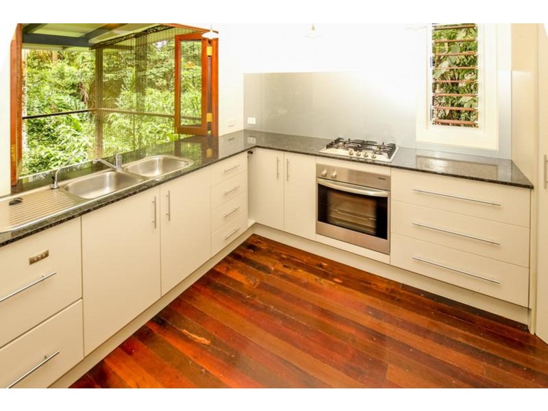 16 Kuranda Crescent, Kuranda QLD 4881