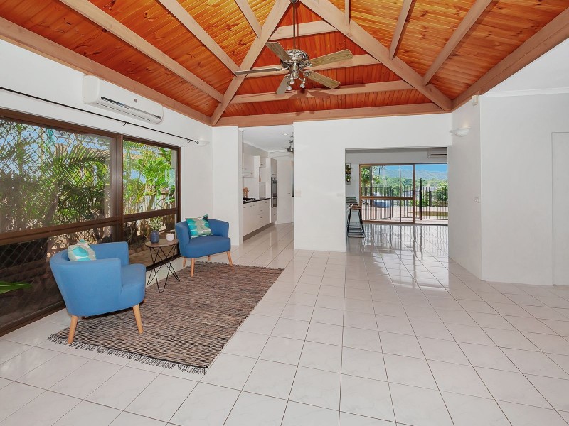 18 Rosemont Court, Mooroobool QLD 4870
