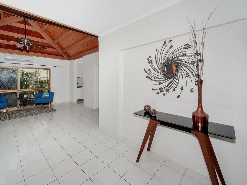 18 Rosemont Court, Mooroobool QLD 4870