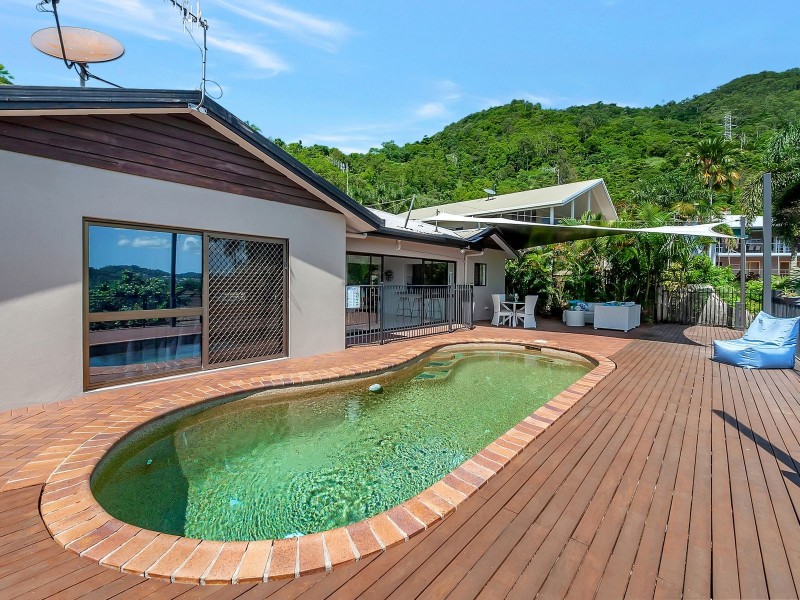 18 Rosemont Court, Mooroobool QLD 4870