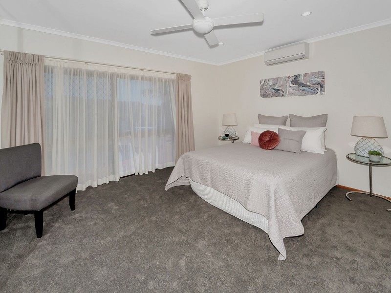 18 Rosemont Court, Mooroobool QLD 4870