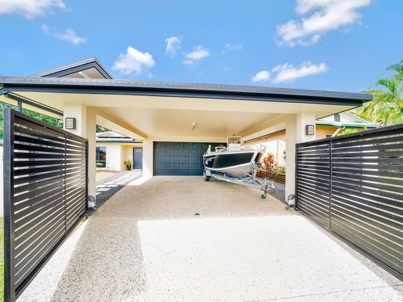 3 Nell Close, Kanimbla QLD 4870