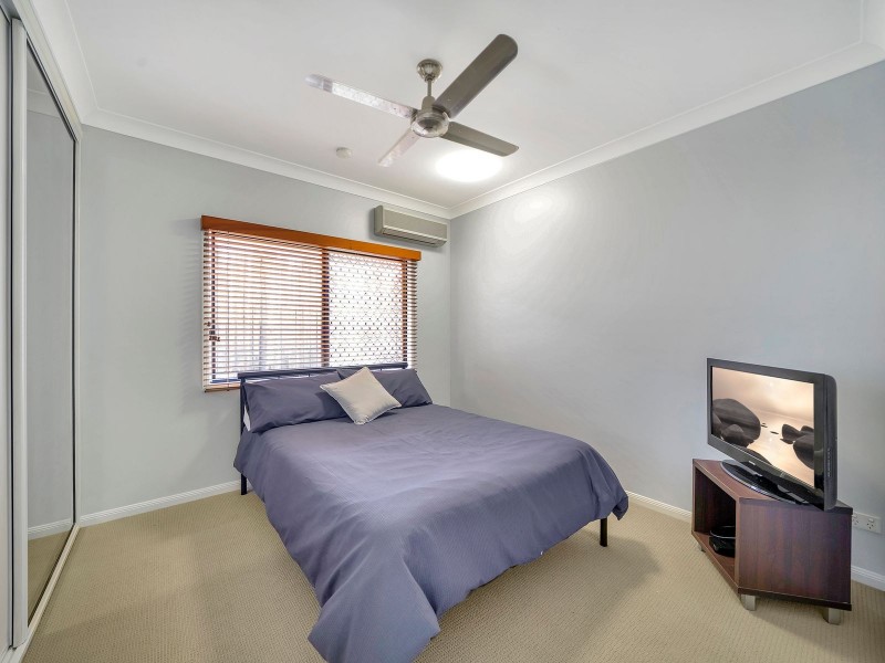 3 Nell Close, Kanimbla QLD 4870