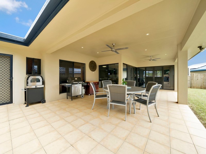 3 Nell Close, Kanimbla QLD 4870