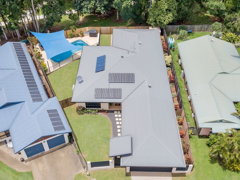3 Nell Close, Kanimbla QLD 4870