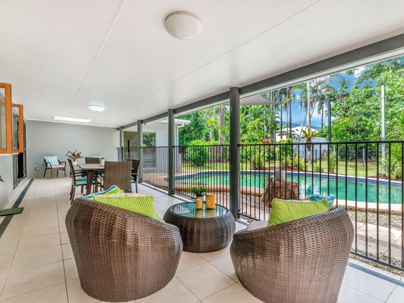 10 Romney Street, Kamerunga QLD 4870