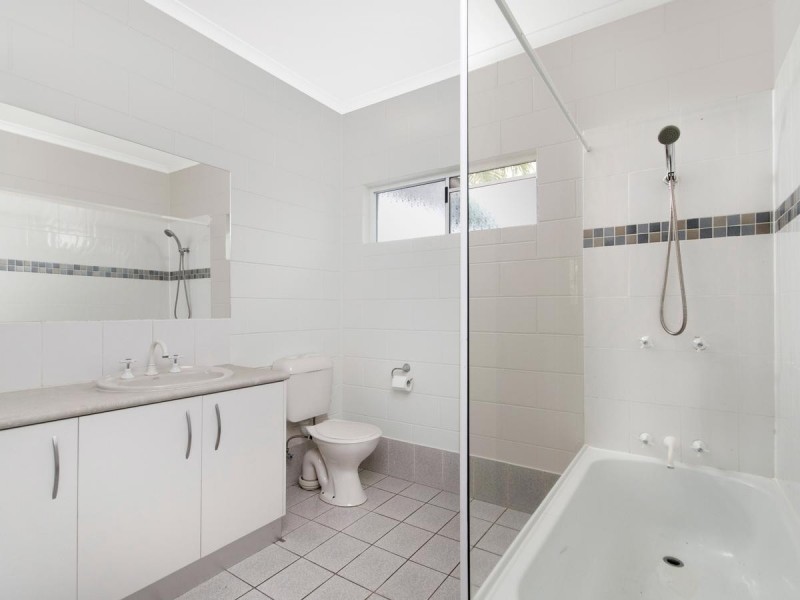 15/8-14 Rose Street, Westcourt QLD 4870