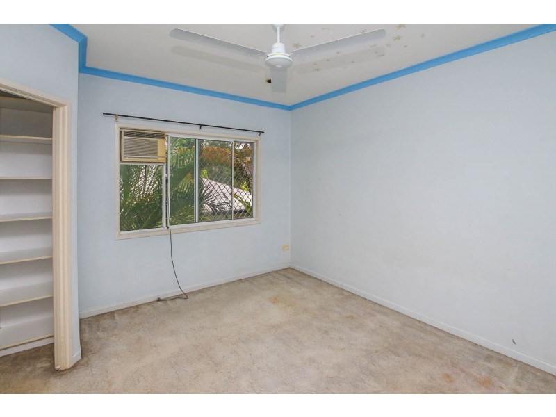 8/9 Balaclava Road, Earlville QLD 4870