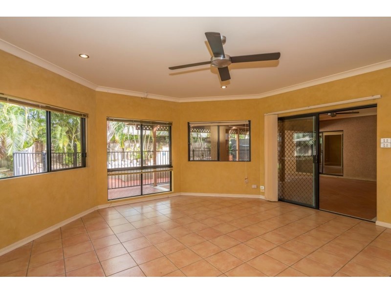 14 Castaway Close, Kewarra Beach QLD 4879