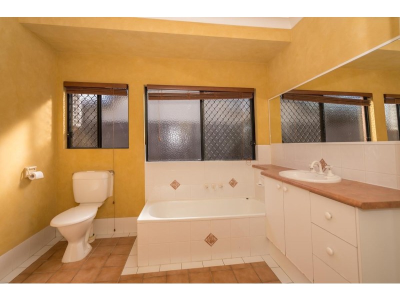 14 Castaway Close, Kewarra Beach QLD 4879