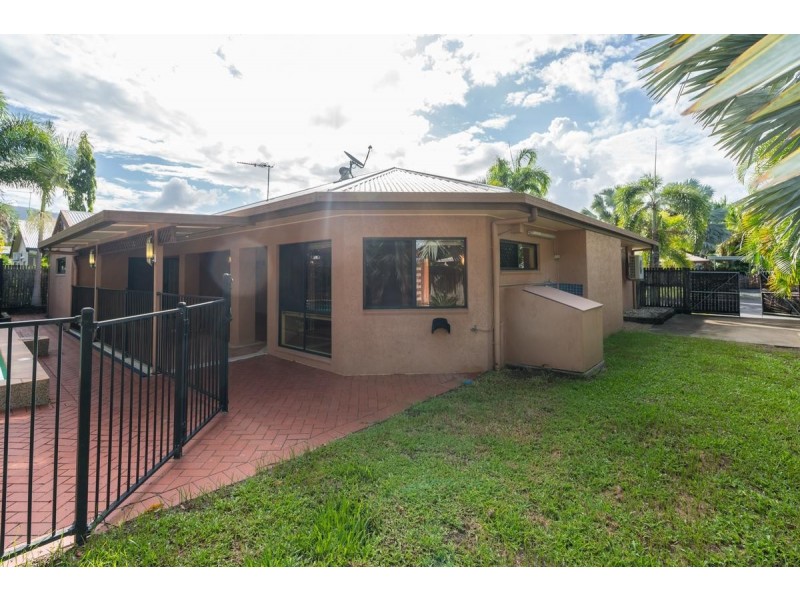 14 Castaway Close, Kewarra Beach QLD 4879