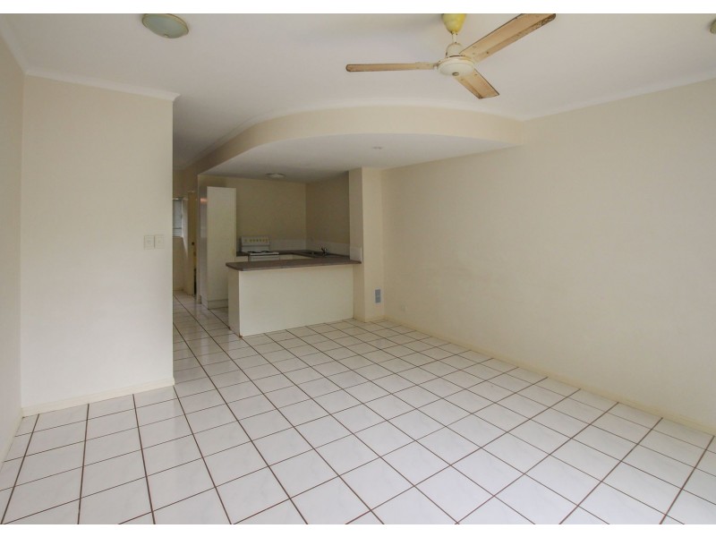 7/42 Springfield Crescent, Manoora QLD 4870