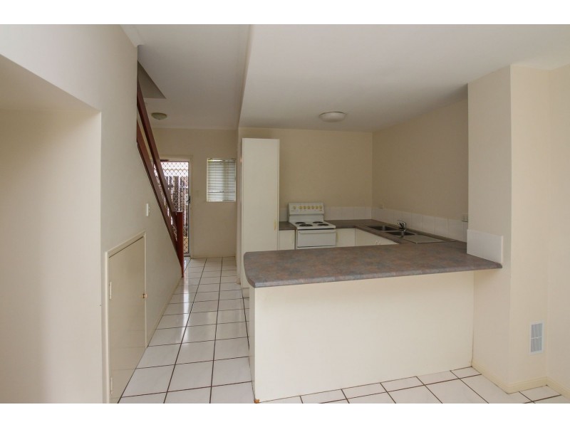 7/42 Springfield Crescent, Manoora QLD 4870