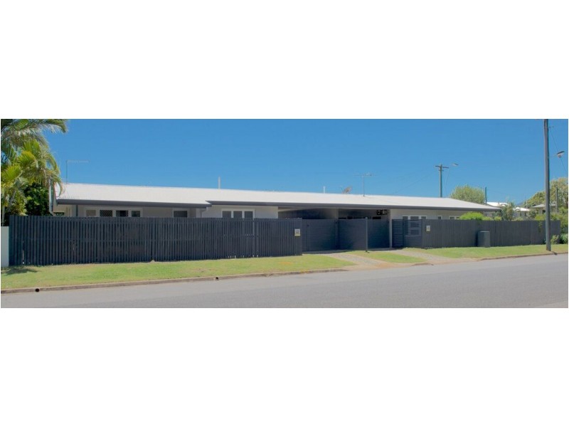 1 & 2/8 Earl Street, Westcourt QLD 4870