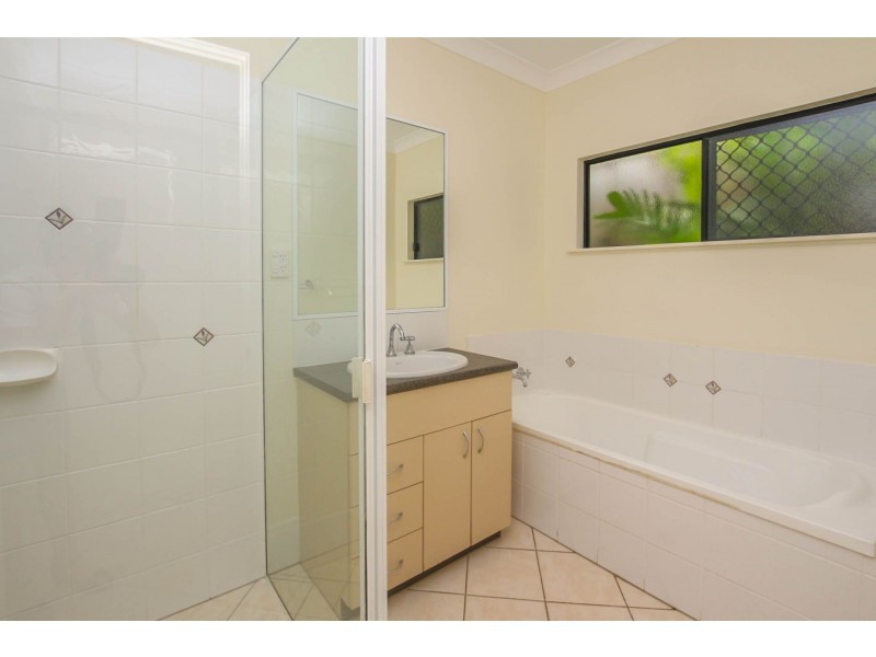 21 Dan Jones Street, Bentley Park QLD 4869