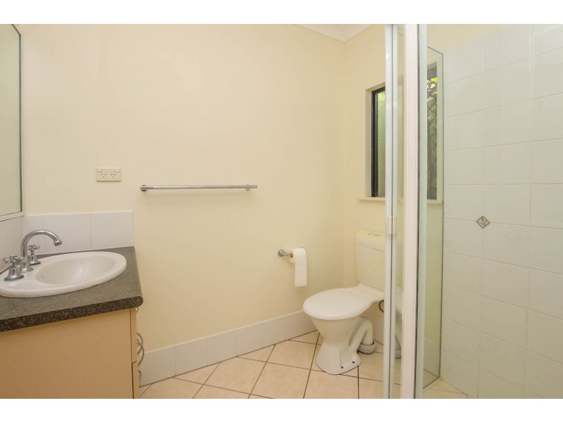 21 Dan Jones Street, Bentley Park QLD 4869