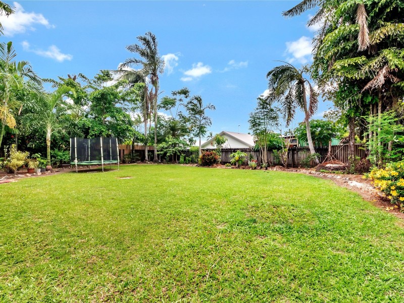 80 Callum Street, Mooroobool QLD 4870