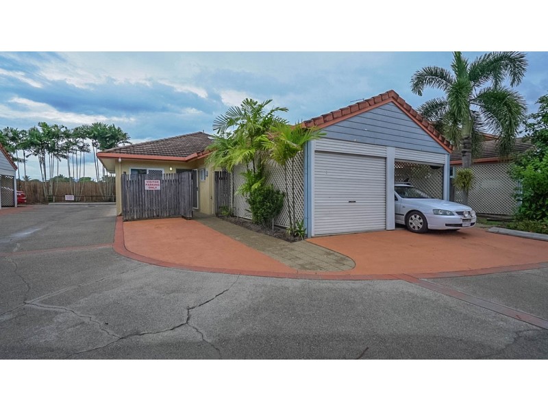 10/2-5 Marella Close, Manoora QLD 4870