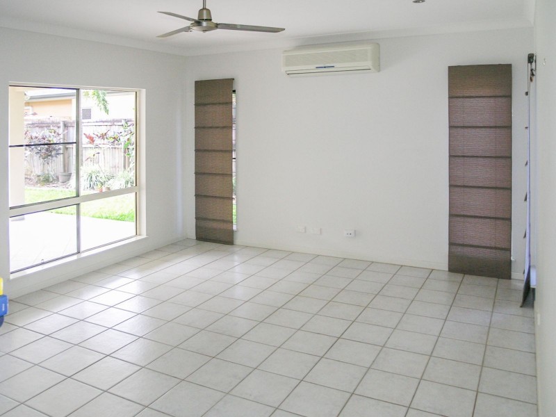 32 William Hickey Street, Redlynch QLD 4870