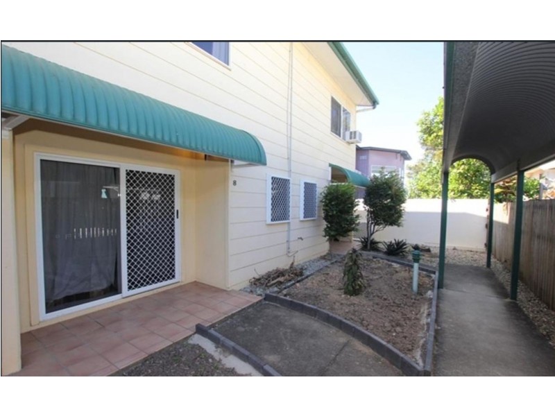 8/5 Balaclava Road, Earlville QLD 4870