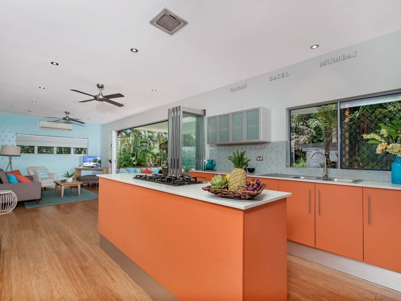 16 Forum Close, Mooroobool QLD 4870