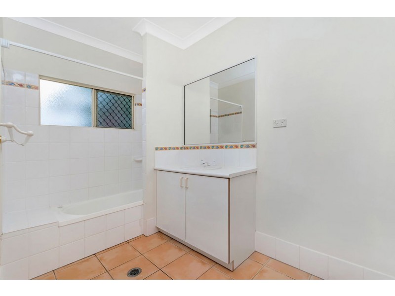 8 Caper Street, Mount Sheridan QLD 4868