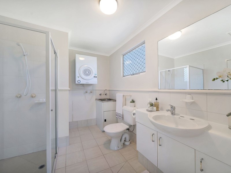 5/1-19 Poinciana Street, Holloways Beach QLD 4878