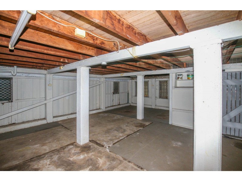274 Aumuller Street, Westcourt QLD 4870