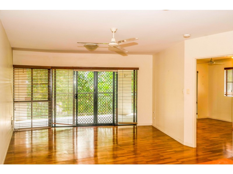 8/33 Digger Street, Cairns North QLD 4870