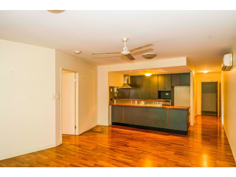 8/33 Digger Street, Cairns North QLD 4870