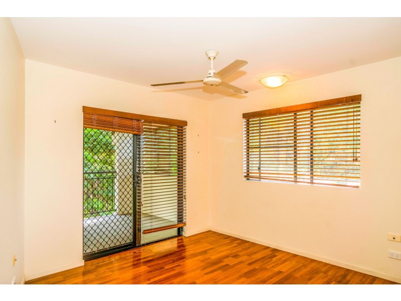 8/33 Digger Street, Cairns North QLD 4870