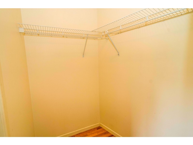 8/33 Digger Street, Cairns North QLD 4870
