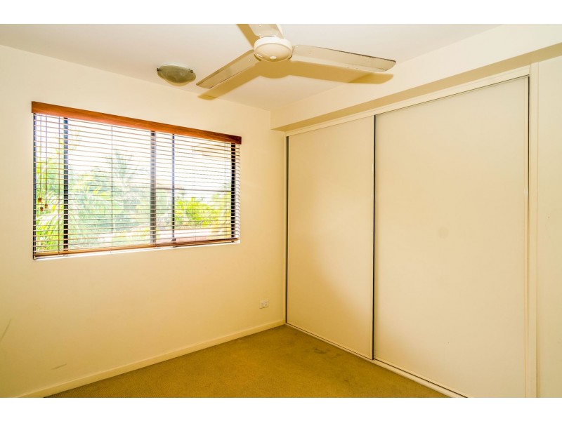 8/33 Digger Street, Cairns North QLD 4870
