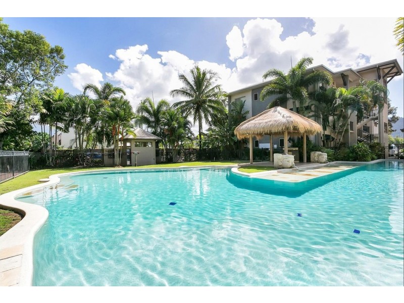 304/2 Centenary Close, Manoora QLD 4870
