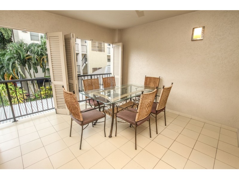 304/2 Centenary Close, Manoora QLD 4870