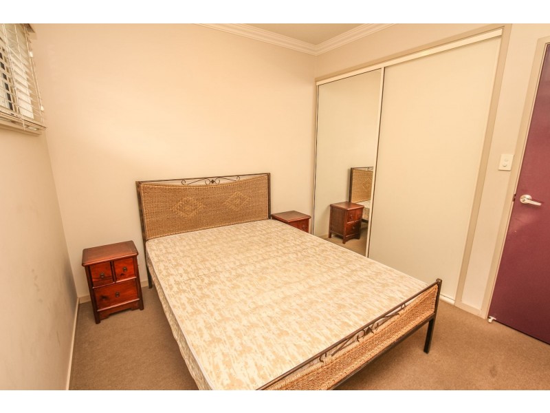 304/2 Centenary Close, Manoora QLD 4870