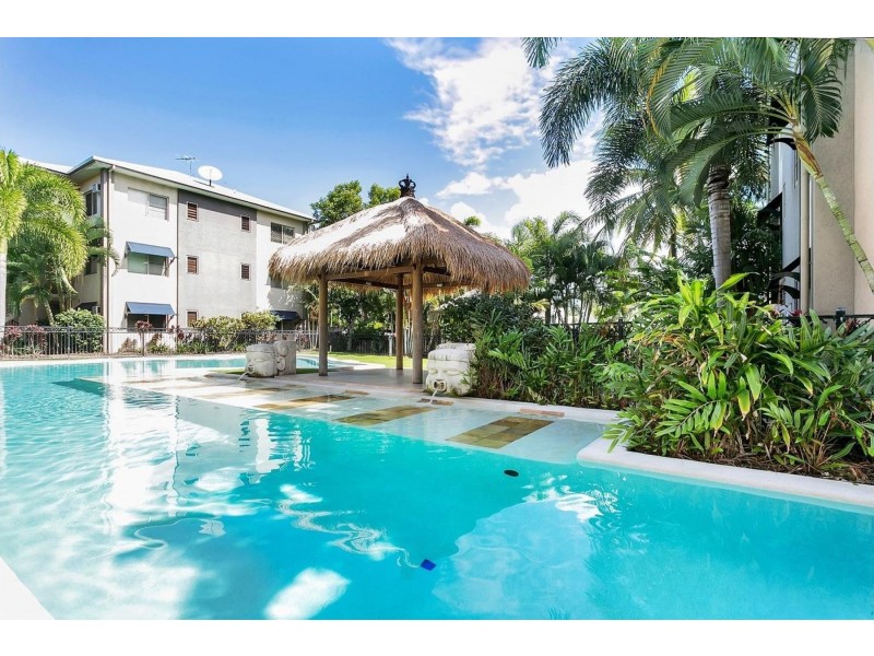 304/2 Centenary Close, Manoora QLD 4870