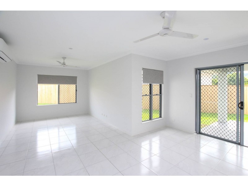 5 Coxswain Place, Trinity Beach QLD 4879