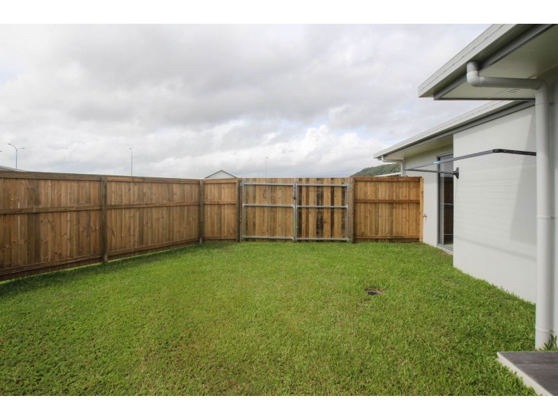 5 Coxswain Place, Trinity Beach QLD 4879