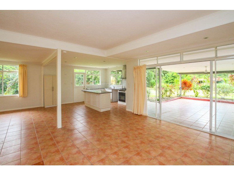17 Christensen Road, Kuranda QLD 4881