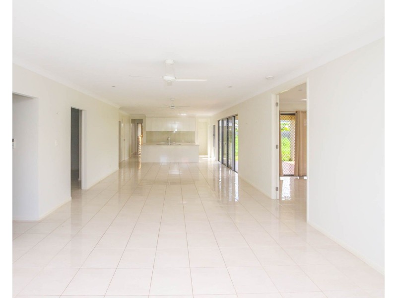 23 Disney Street, White Rock QLD 4868