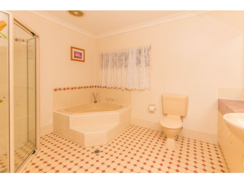 14 Lookout Terrace, Trinity Beach QLD 4879