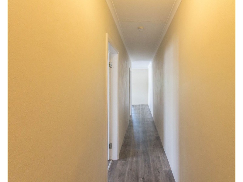 4/227 Aumuller Street, Westcourt QLD 4870