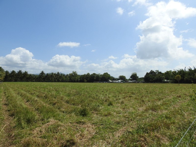 459 Redbank Road, Packers Camp QLD 4865