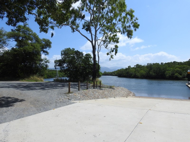 459 Redbank Road, Packers Camp QLD 4865