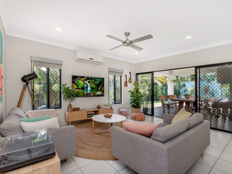 18 Edge Close, Kewarra Beach QLD 4879