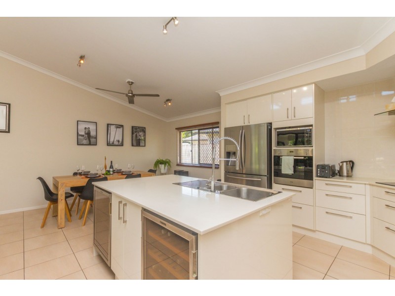 52 Dungarvan Drive, Brinsmead QLD 4870