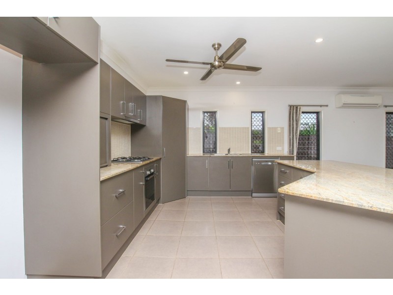 110 McFarlane Drive, Kanimbla QLD 4870